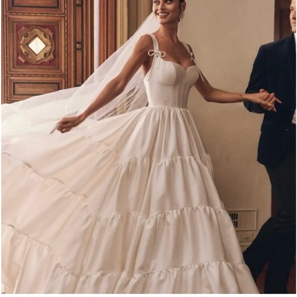 Maggie Sottero Dresses & Skirts - Brand New Maggie Sottero White Wedding Dress